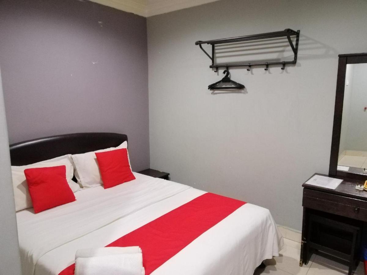 ปูเตรี อัมปัง โฮเต็ล Hotel ภายนอก รูปภาพ