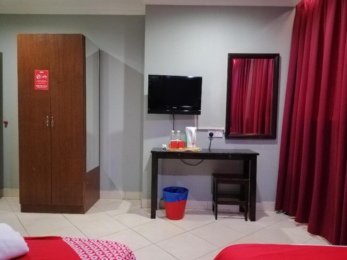 ปูเตรี อัมปัง โฮเต็ล Hotel ภายนอก รูปภาพ